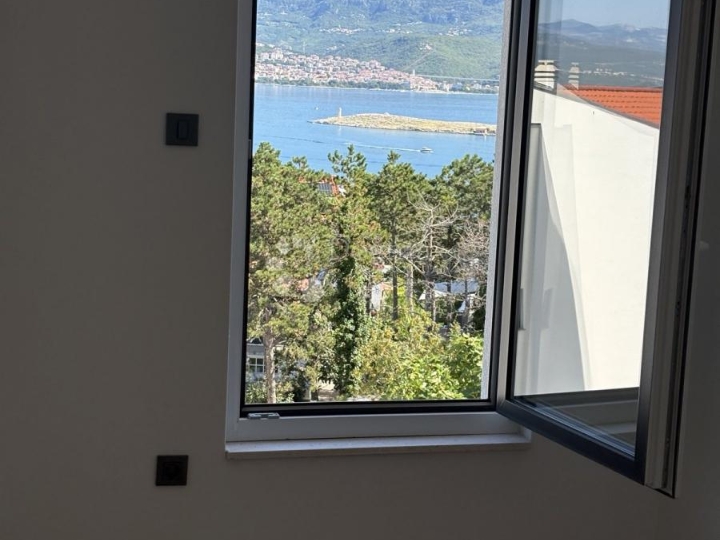 Novogradnja - penthouse s panoramskim pogledom na more