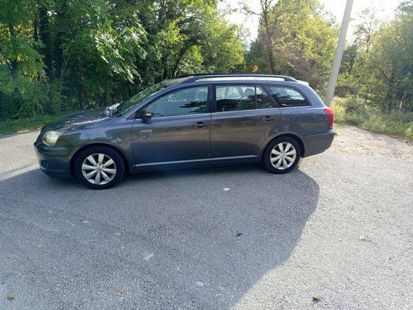 Toyota Avensis karavan