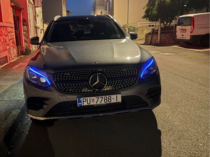 Mercedes GLC