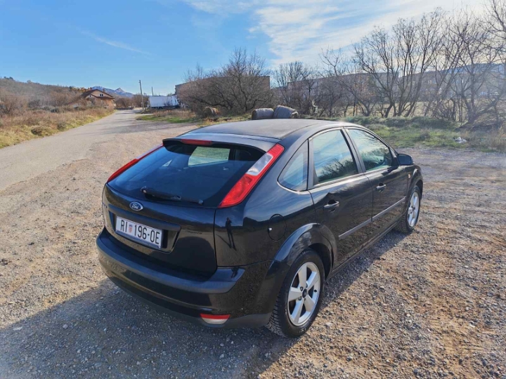 Ford Focus 1.6 16V Sport