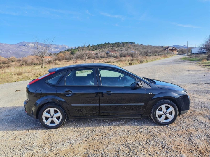 Ford Focus 1.6 16V Sport