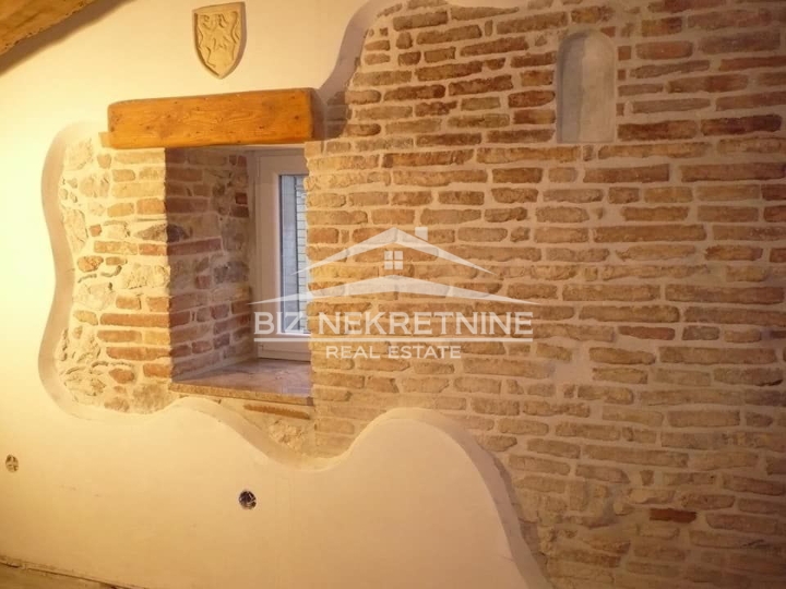 Centar, stan 99m2, 5Skl.