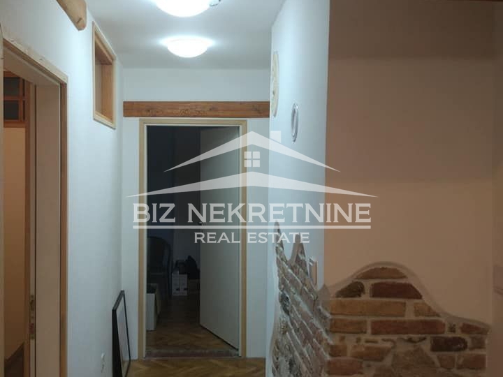 Centar, stan 99m2, 5Skl.