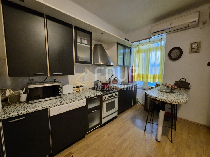 Rijeka, širi Centar, 46.65m2, 1S+DB, namješten stan