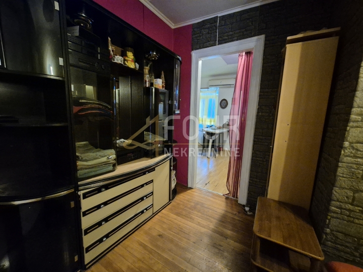 Rijeka, širi Centar, 46.65m2, 1S+DB, namješten stan