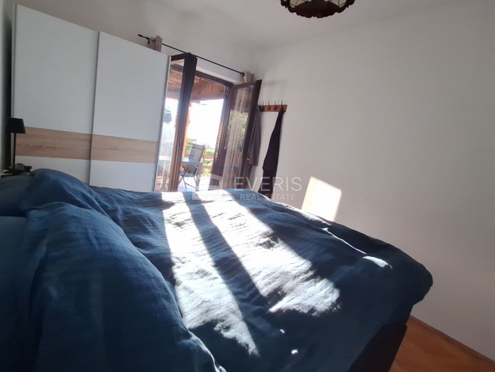 Mošćenička Draga, kuća s 4 stana, pogled more, vrt