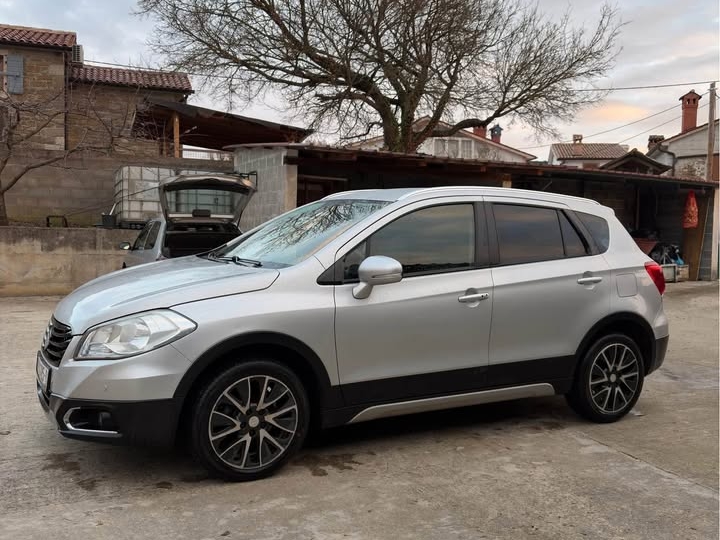 Suzuki S-cross SX4, 2014. god.