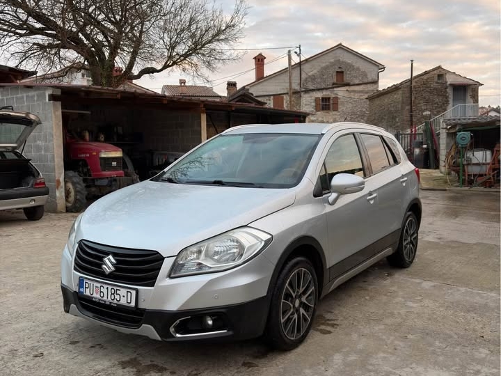 Suzuki S-cross SX4, 2014. god.