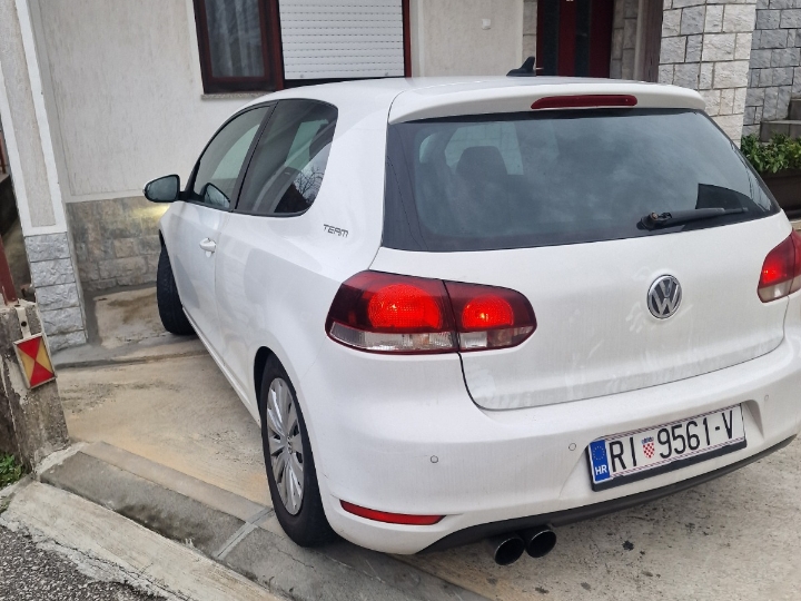 VW Golf VI, 2010. g., 1.6 tdi Highline