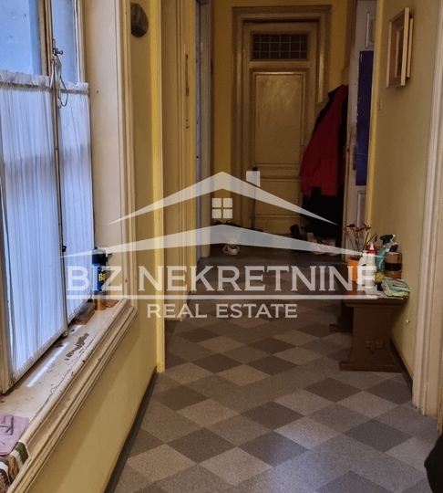 Centar, stan za investiciju