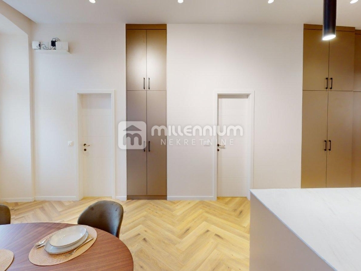 Rijeka, Centar, 85m2, 2-sobni s dnevnim