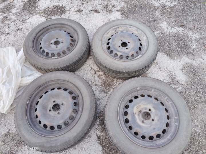 Renault Clio, 4 čelične felge 15"