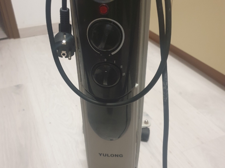 El. radijator, 8 rebara, 2000 W