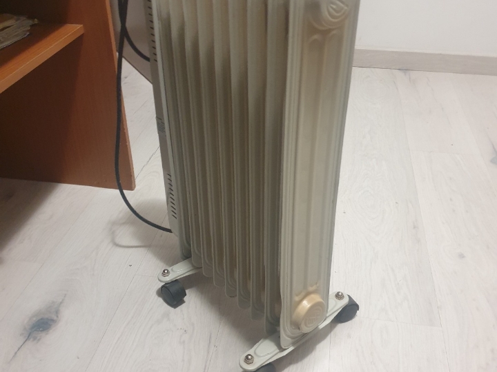 El. radijator, 8 rebara, 2000 W