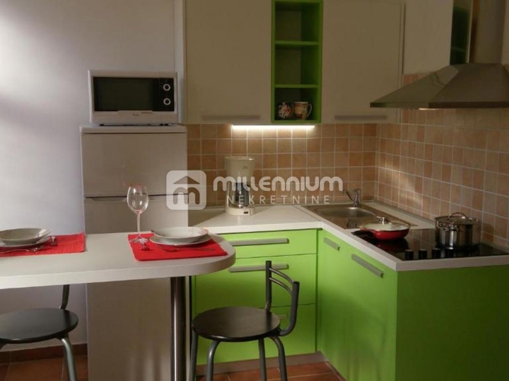 Centar, Rijeka, 19m2, garsonijera