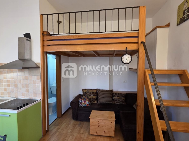 Centar, Rijeka, 19m2, garsonijera
