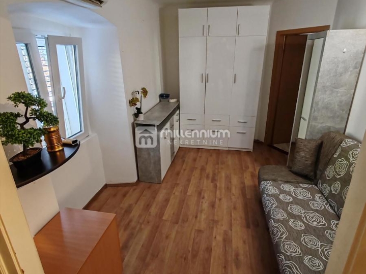 Rijeka, Centar, 53.07m2, namješten 2-sobni stan