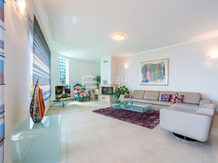 Opatija, Bregi, samostojeća kuća s panoramskim pogledom