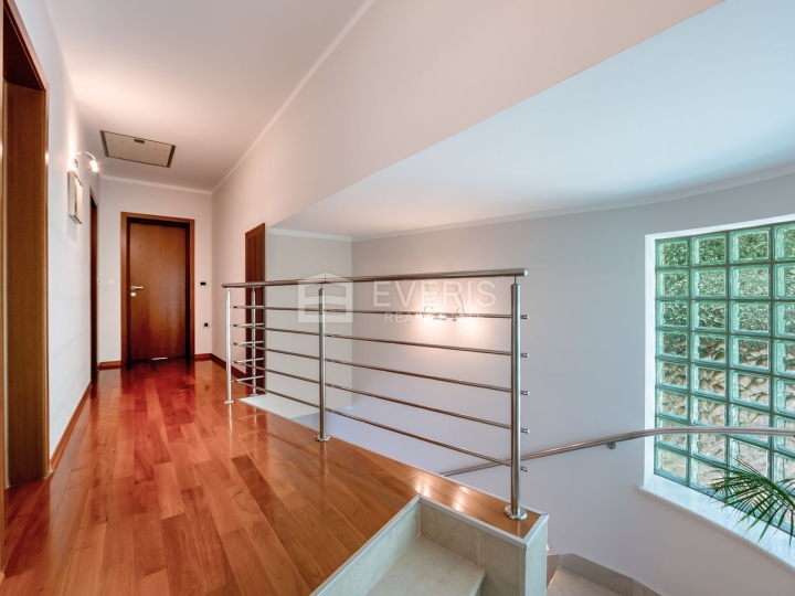 Opatija, Bregi, samostojeća kuća s panoramskim pogledom