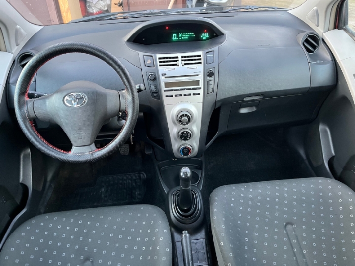 Toyota Yaris 1.3 VVT-i