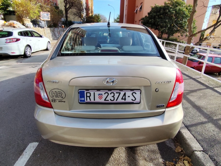 Hyundai accent diesel