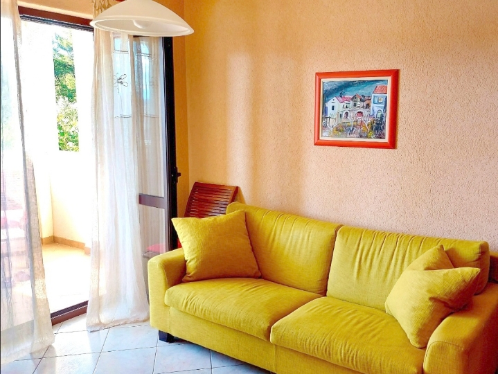 Malinska, 42 m2, pakirno mjesto