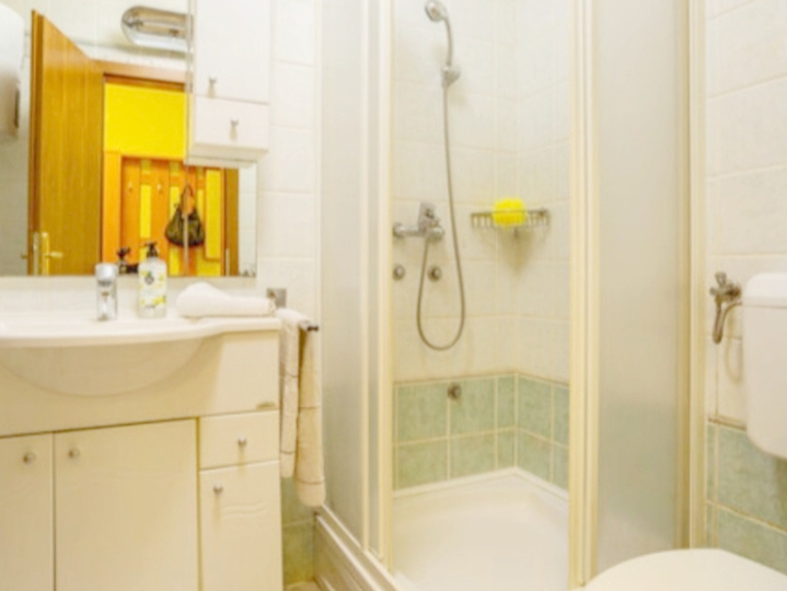 Malinska, 42 m2, pakirno mjesto