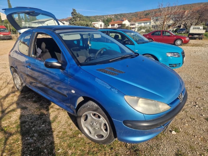 Peugeot 206