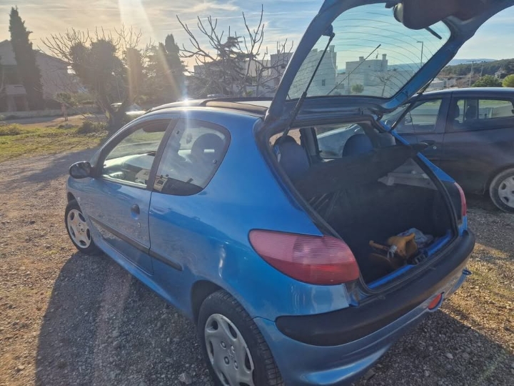 Peugeot 206