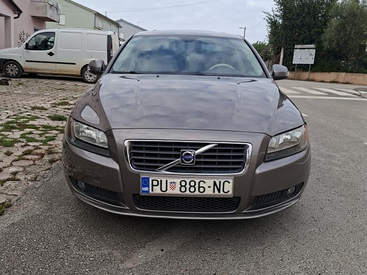 Volvo S80