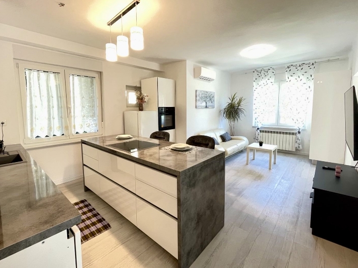 Bulevard, 2S+DB, bez agencije