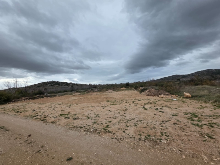 Najam terena 7000 m2 Vodice