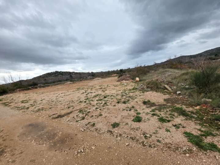 Najam terena 7000 m2 Vodice