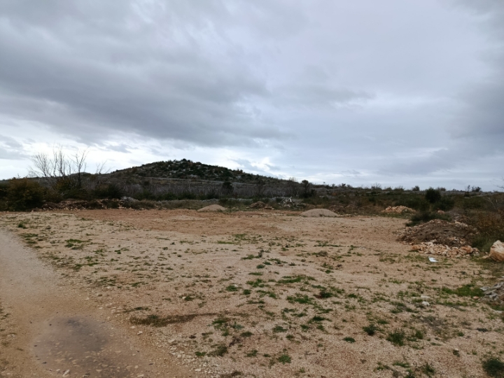 Najam terena 7000 m2 Vodice