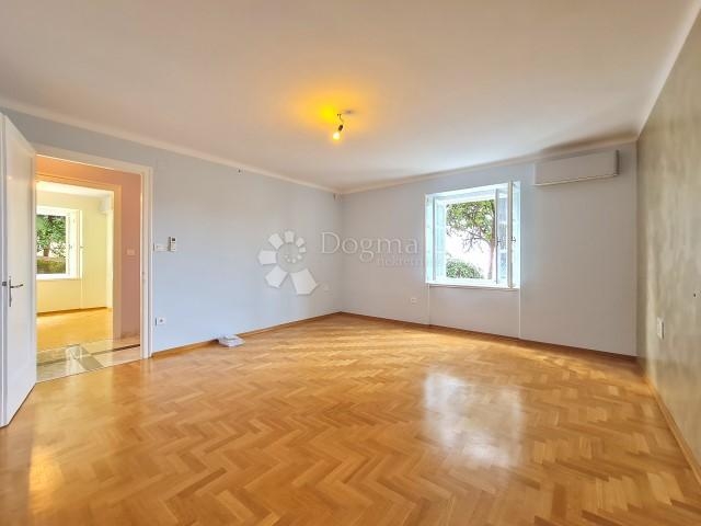 Pećine - najam, 2S+DB stan