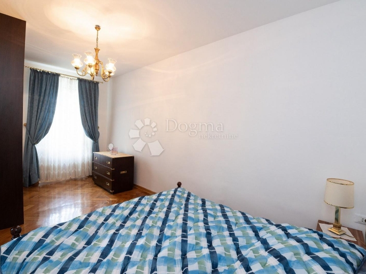 Opatija, Centar, dugoročan najam, 55 m2