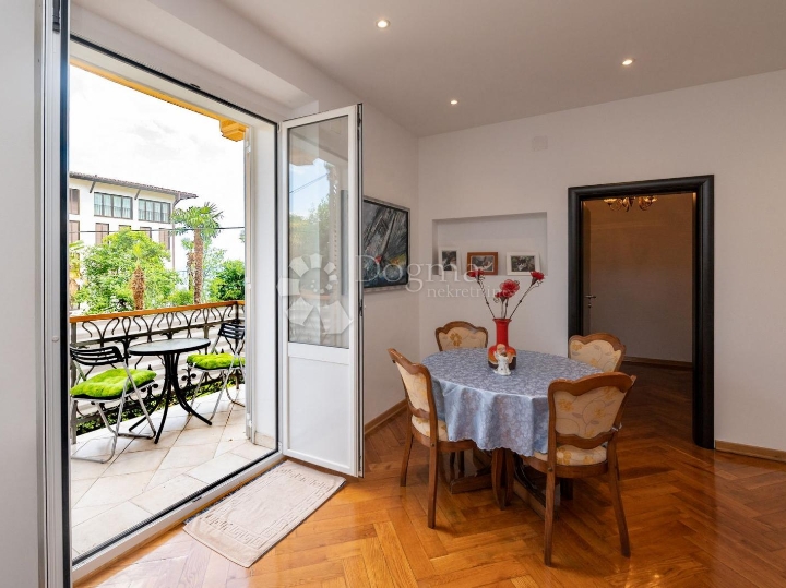 Opatija, Centar, dugoročan najam, 55 m2