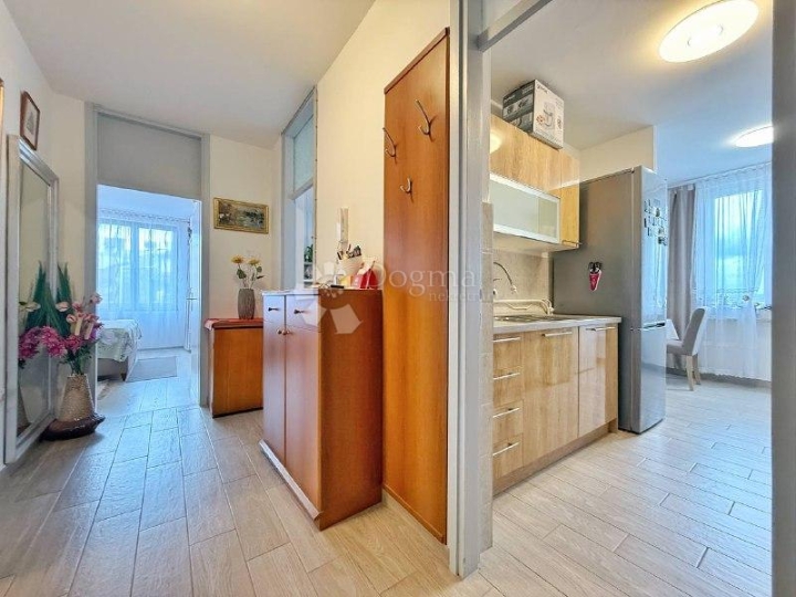 Hitno! Krasan obiteljski stan na 2. katu - samo kod nas