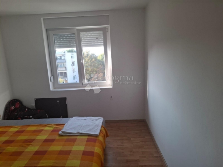 Predivan bombon u Srcu Pule - stan za dugoročni najam