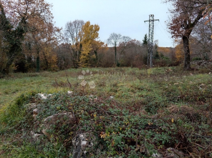 Građevinsko zemljište 1.022 m² - ravan teren, otok Krk