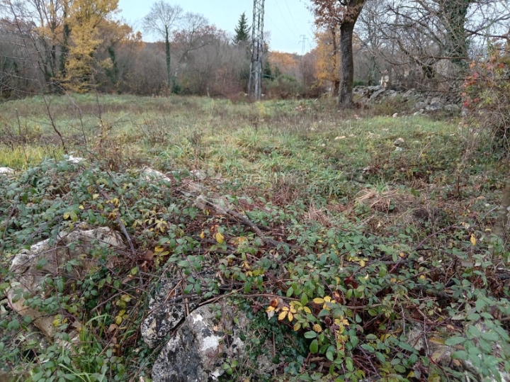 Građevinsko zemljište 1.022 m² - ravan teren, otok Krk