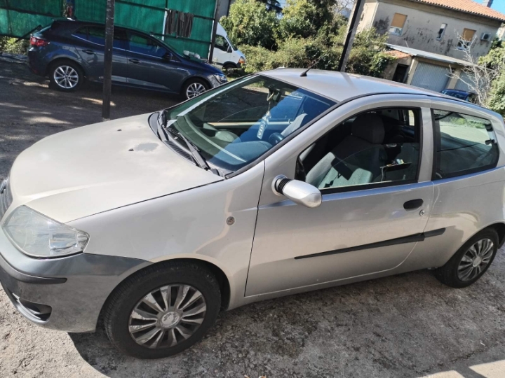 Prodajem Fiat Punto