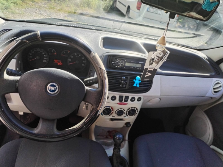 Prodajem Fiat Punto