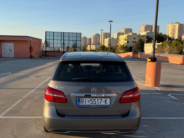 Mercedes Benz B-klasa