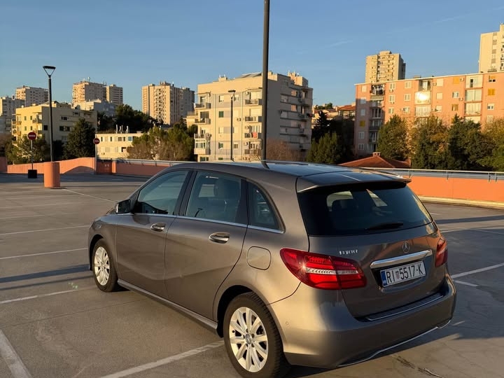 Mercedes Benz B-klasa