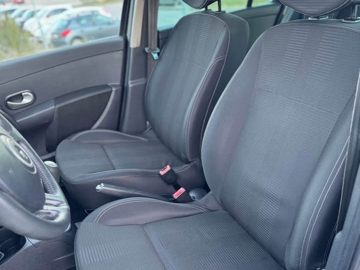 Renault Clio 1.2 16V