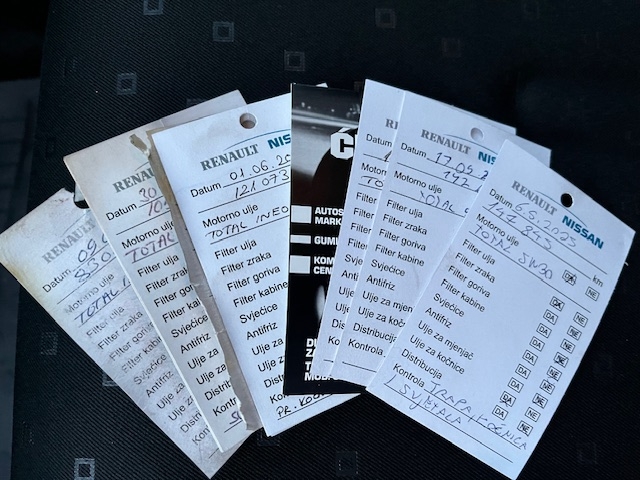 Toyota Yaris 1.3 VVT-i....odlična!!