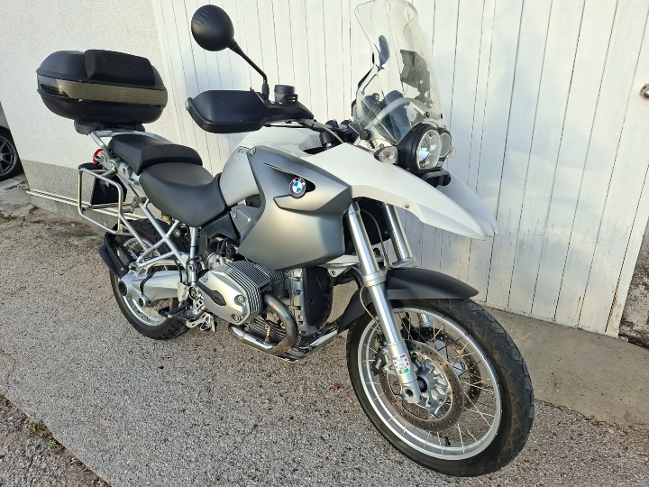 BMW R1200GS, zamjena