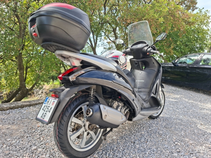 Peugeot Geopolis 250ie (Beverly)