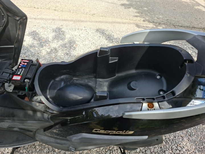 Peugeot Geopolis 250ie (Beverly)